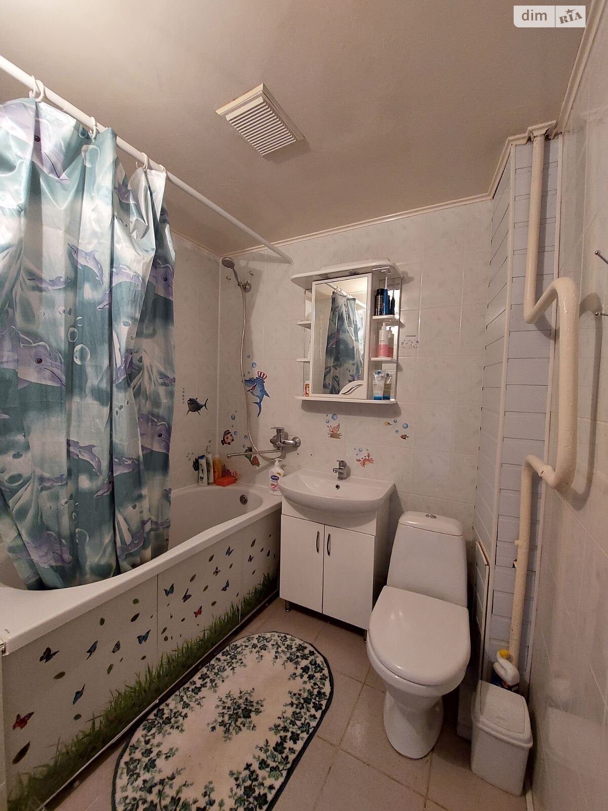 однокомнатная квартира с мебелью в Тернополе, район Дружба, на бул. Просвещения 10 в аренду на долгий срок помесячно фото 1