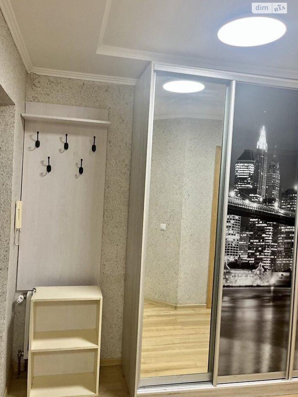 трехкомнатная квартира в Тернополе, район Дружба, на ул. Троллейбусная в аренду на долгий срок помесячно фото 1 трехкомнатная квартира в Тернополе, район Дружба, на ул. Троллейбусная в аренду на долгий срок помесячно фото 1