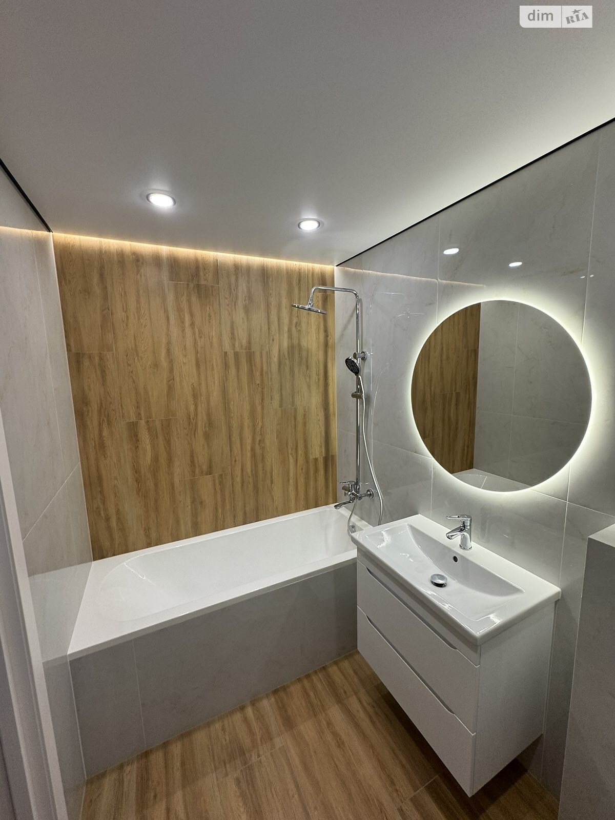 однокомнатная квартира в Тернополе, район Дружба, на ул. Троллейбусная в аренду на долгий срок помесячно фото 1