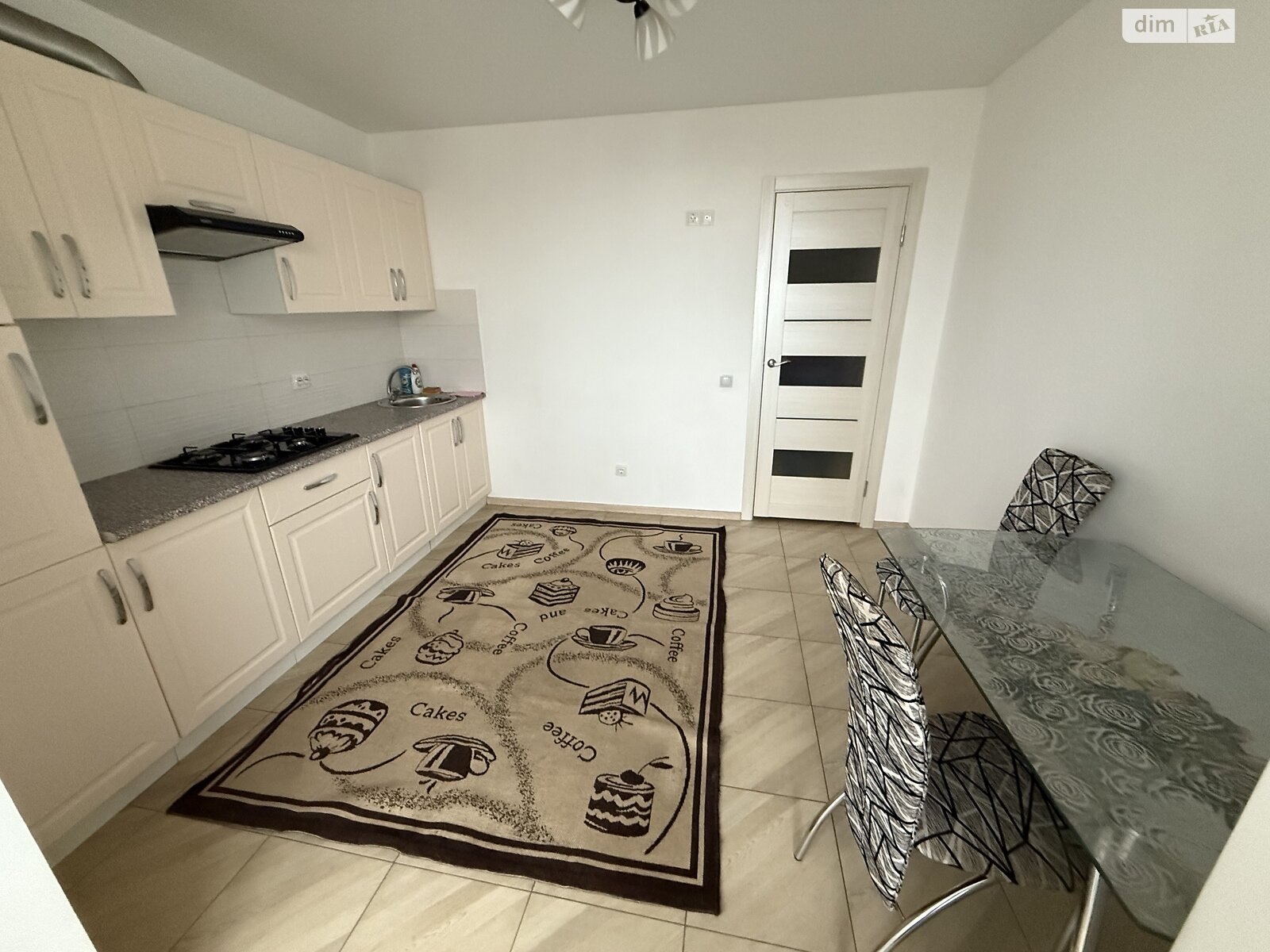 однокомнатная квартира в Тернополе, район Дружба, на ул. Троллейбусная в аренду на долгий срок помесячно фото 1 однокомнатная квартира в Тернополе, район Дружба, на ул. Троллейбусная в аренду на долгий срок помесячно фото 1