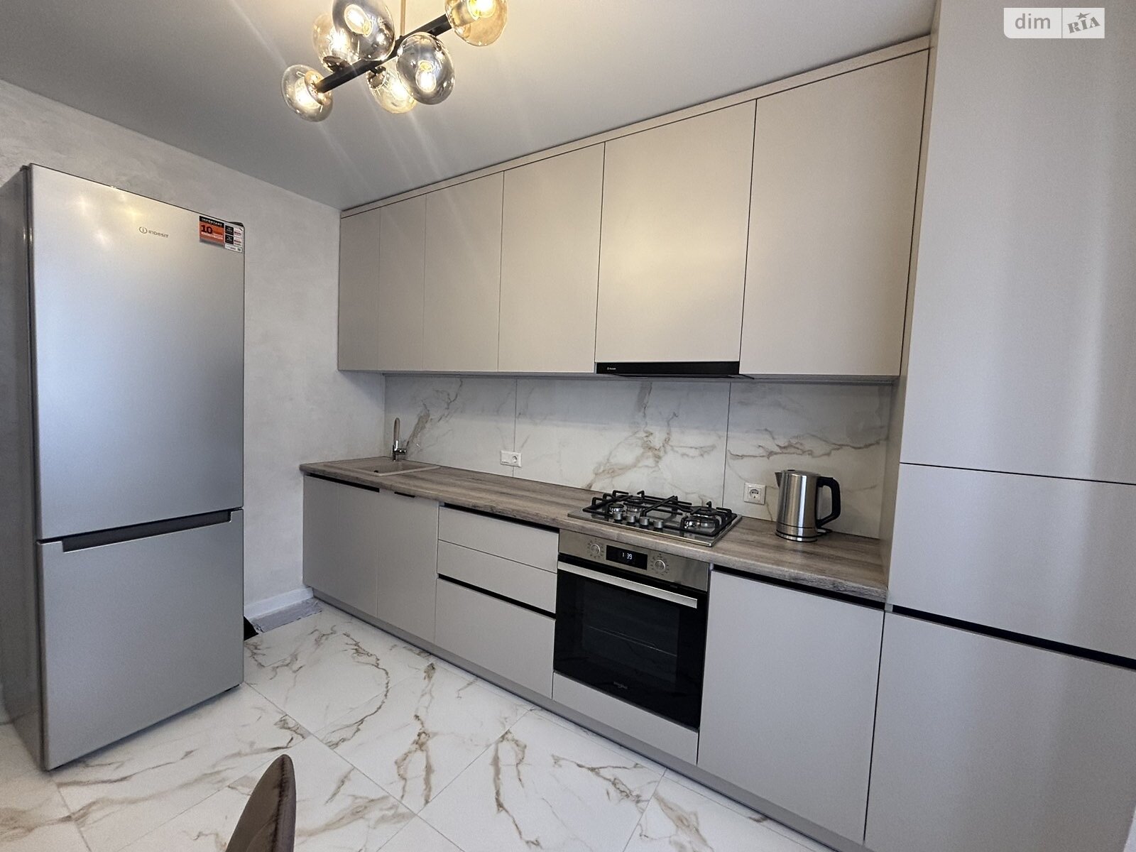 однокомнатная квартира в Тернополе, район Дружба, на ул. Владимира Лучаковского в аренду на долгий срок помесячно фото 1