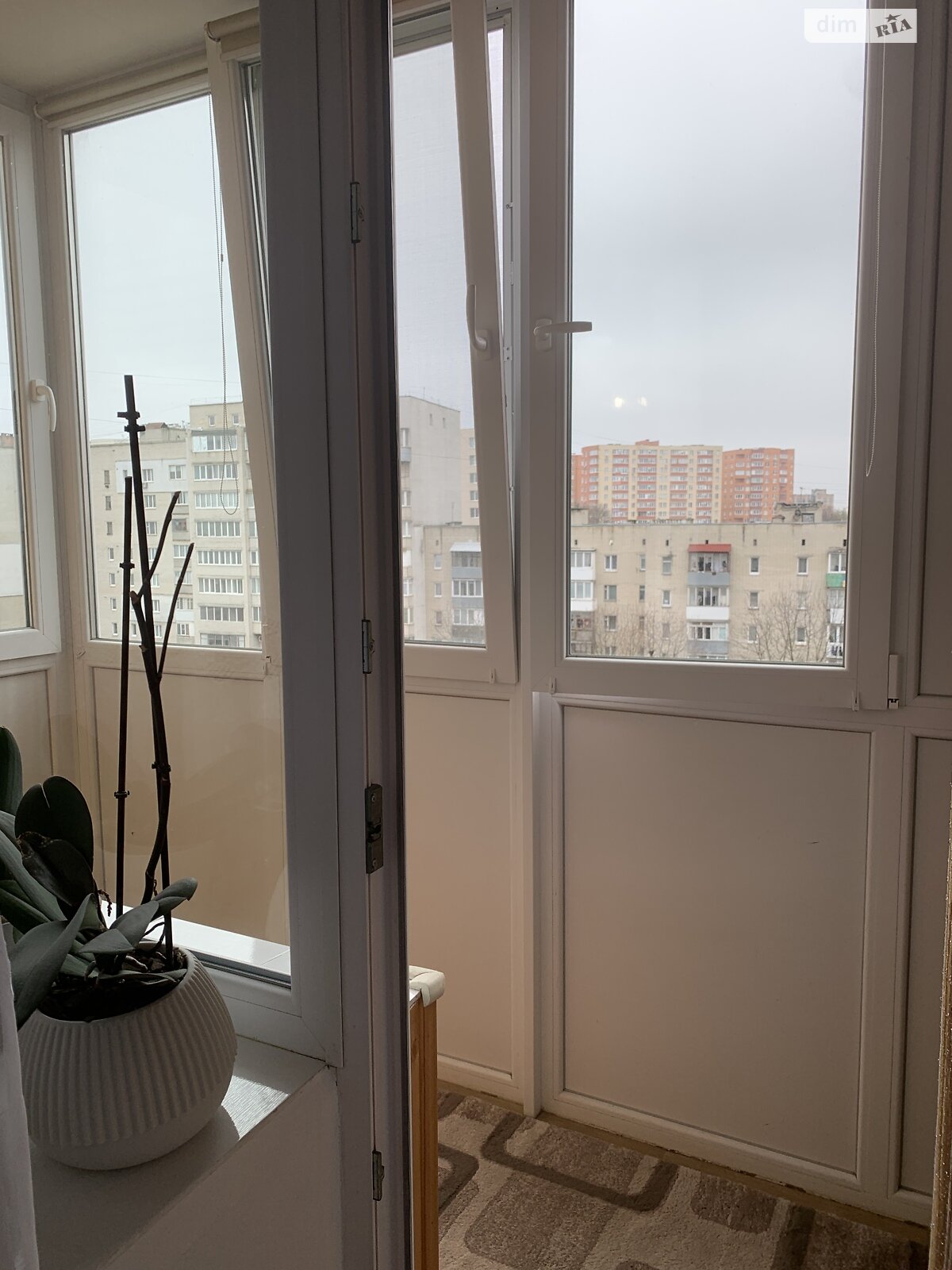 однокомнатная квартира в Тернополе, район Дружба, на ул. Владимира Лучаковского в аренду на долгий срок помесячно фото 1