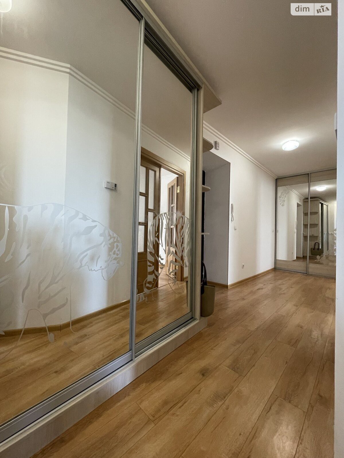 двухкомнатная квартира в Тернополе, район Дружба, на ул. Владимира Лучаковского в аренду на долгий срок помесячно фото 1 двухкомнатная квартира в Тернополе, район Дружба, на ул. Владимира Лучаковского в аренду на долгий срок помесячно фото 1