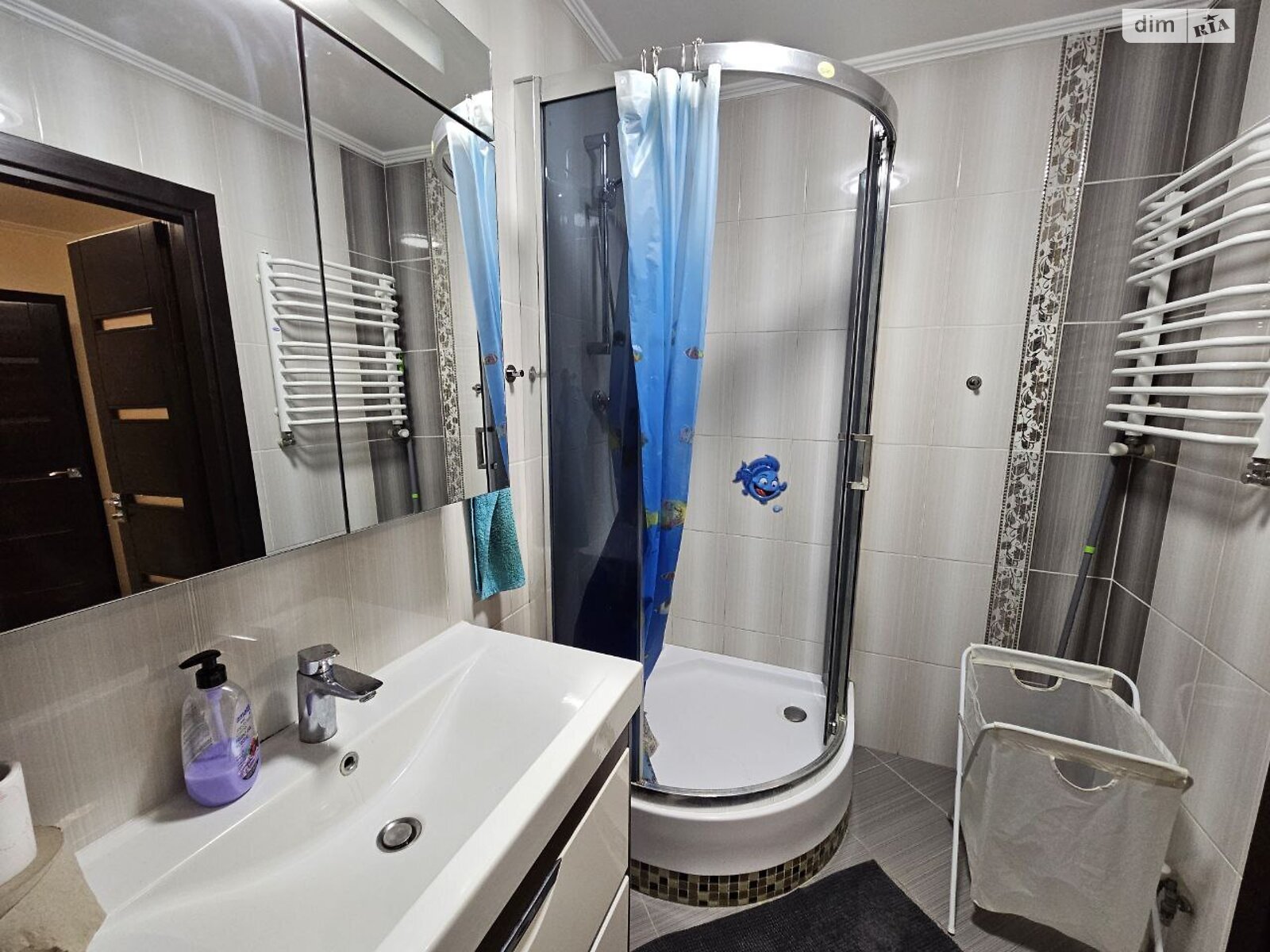 трехкомнатная квартира в Тернополе, район Дружба, на ул. Владимира Лучаковского в аренду на долгий срок помесячно фото 1 трехкомнатная квартира в Тернополе, район Дружба, на ул. Владимира Лучаковского в аренду на долгий срок помесячно фото 1