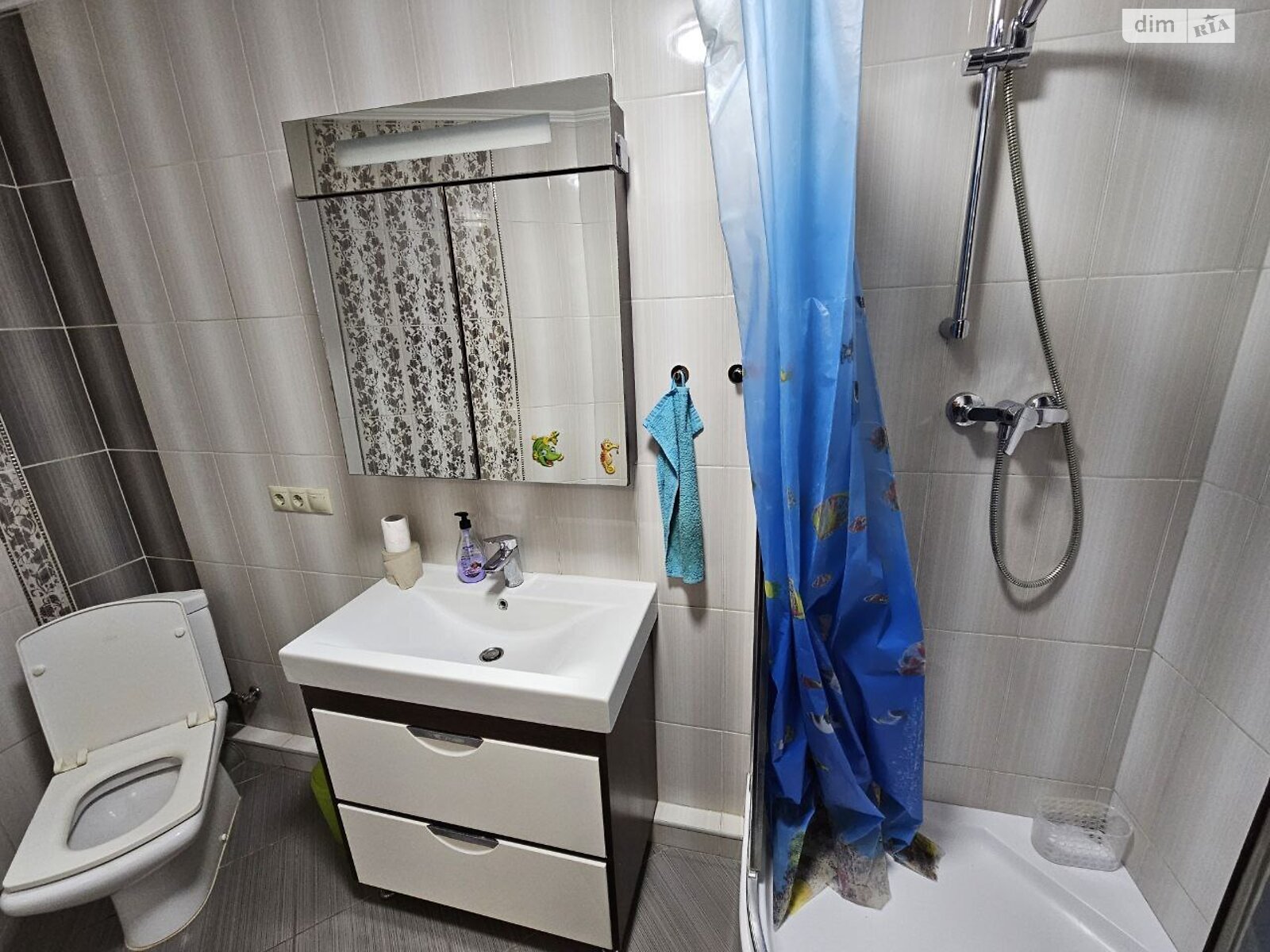 трехкомнатная квартира в Тернополе, район Дружба, на ул. Владимира Лучаковского в аренду на долгий срок помесячно фото 1 трехкомнатная квартира в Тернополе, район Дружба, на ул. Владимира Лучаковского в аренду на долгий срок помесячно фото 1