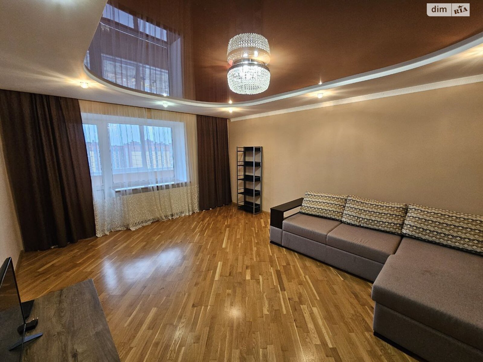 трехкомнатная квартира в Тернополе, район Дружба, на ул. Владимира Лучаковского в аренду на долгий срок помесячно фото 1 трехкомнатная квартира в Тернополе, район Дружба, на ул. Владимира Лучаковского в аренду на долгий срок помесячно фото 1