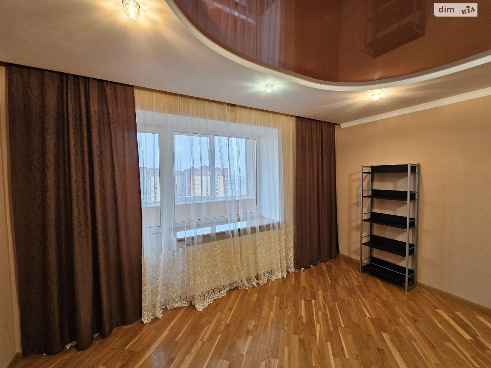 трехкомнатная квартира в Тернополе, район Дружба, на ул. Владимира Лучаковского в аренду на долгий срок помесячно фото 1 трехкомнатная квартира в Тернополе, район Дружба, на ул. Владимира Лучаковского в аренду на долгий срок помесячно фото 1