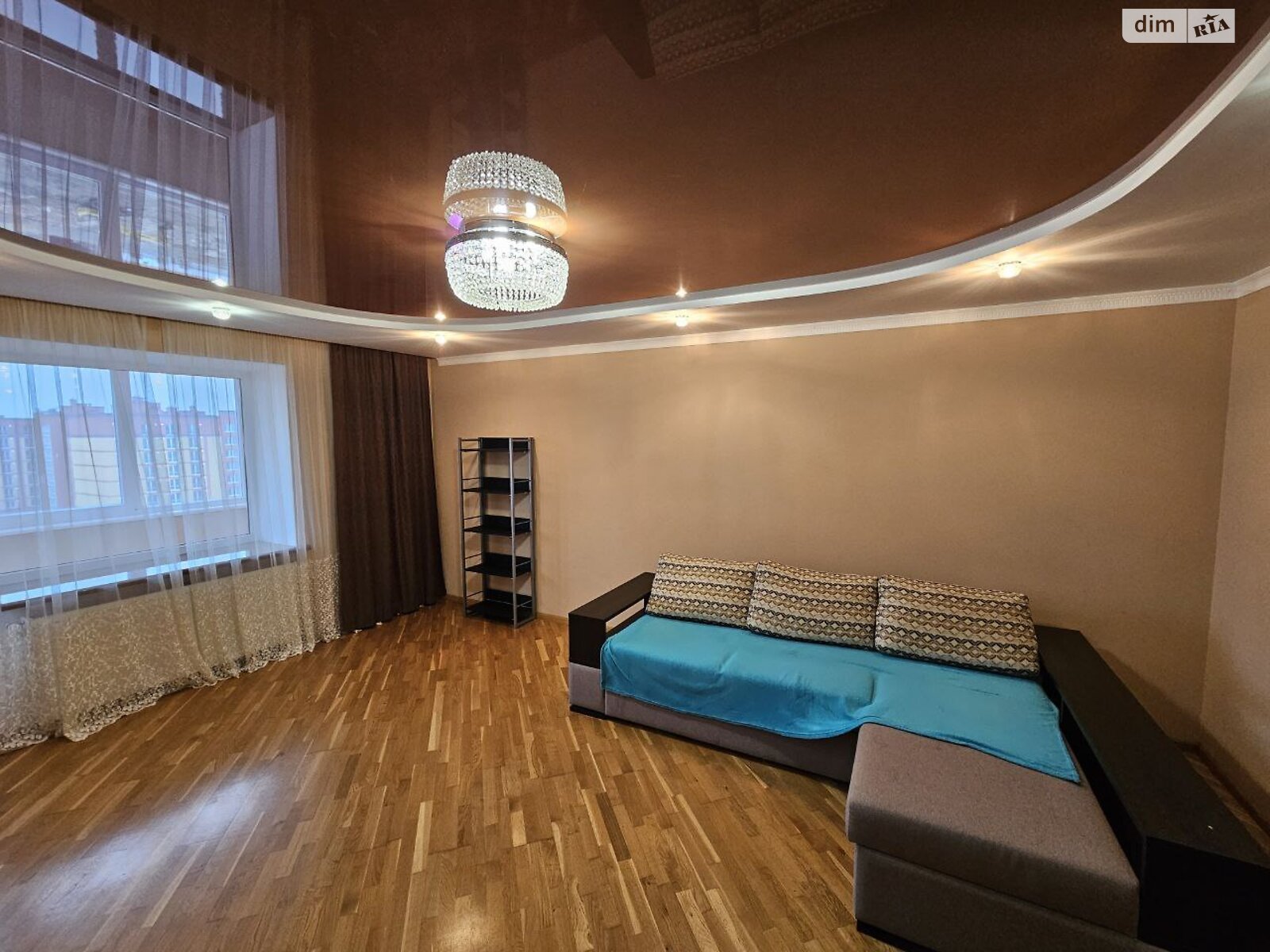 трехкомнатная квартира в Тернополе, район Дружба, на ул. Владимира Лучаковского в аренду на долгий срок помесячно фото 1 трехкомнатная квартира в Тернополе, район Дружба, на ул. Владимира Лучаковского в аренду на долгий срок помесячно фото 1