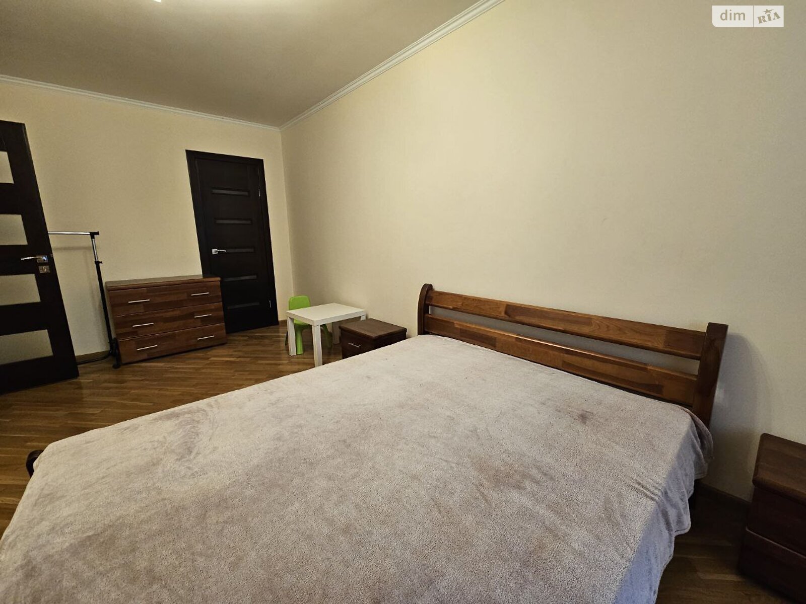 трехкомнатная квартира в Тернополе, район Дружба, на ул. Владимира Лучаковского в аренду на долгий срок помесячно фото 1 трехкомнатная квартира в Тернополе, район Дружба, на ул. Владимира Лучаковского в аренду на долгий срок помесячно фото 1