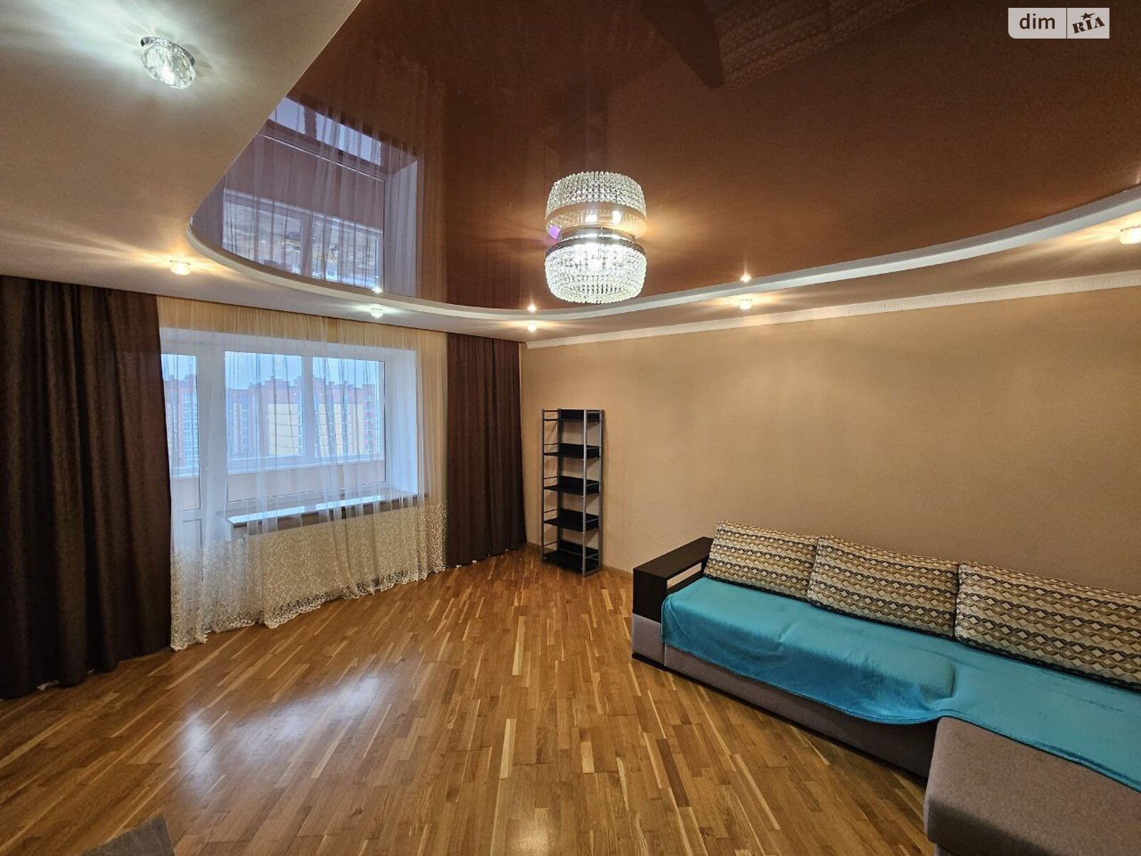 трехкомнатная квартира в Тернополе, район Дружба, на ул. Владимира Лучаковского в аренду на долгий срок помесячно фото 1 трехкомнатная квартира в Тернополе, район Дружба, на ул. Владимира Лучаковского в аренду на долгий срок помесячно фото 1