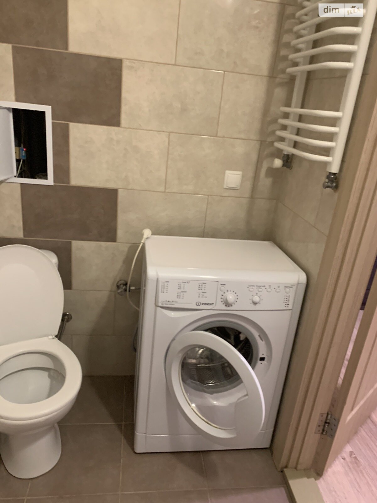 двухкомнатная квартира с мебелью в Тернополе, район Дружба, на ул. Владимира Лучаковского 5 в аренду на долгий срок помесячно фото 1