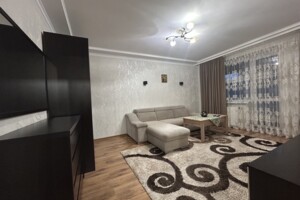 трикімнатна квартира в Тернополі, район Дружба, на вул. Володимира Лучаковського в довготривалу оренду помісячно фото 2