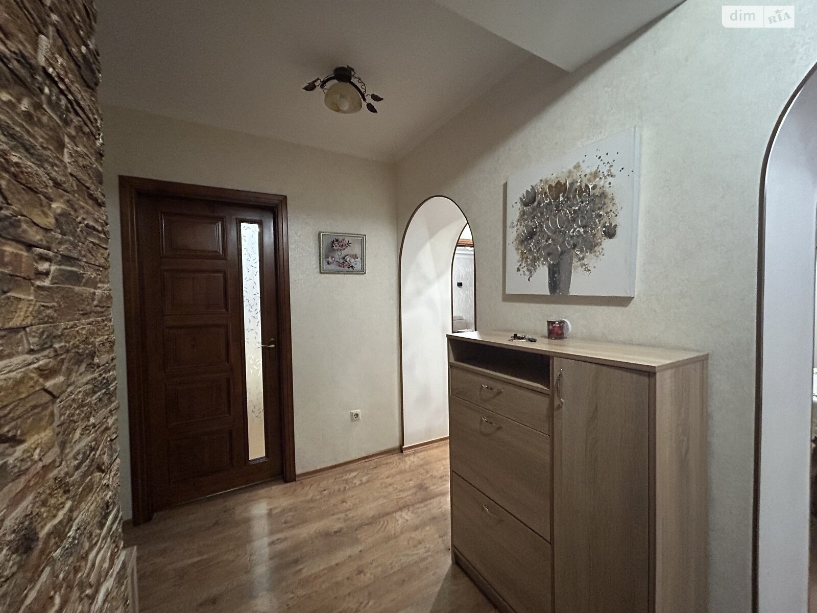 трикімнатна квартира в Тернополі, район Дружба, на вул. Володимира Лучаковського в довготривалу оренду помісячно фото 1
