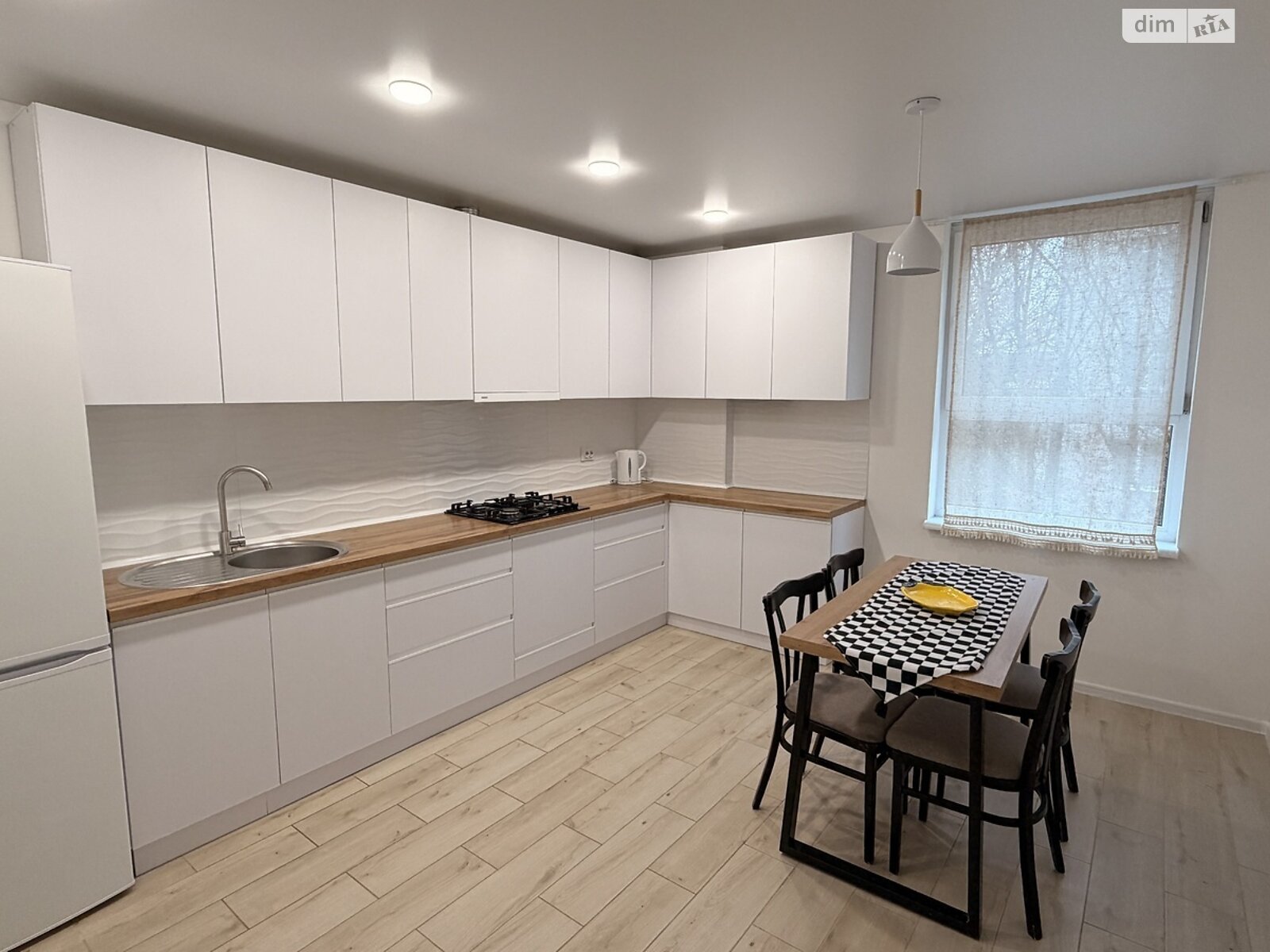 трехкомнатная квартира в Тернополе, район Дружба, на ул. Выговского Гетмана в аренду на долгий срок помесячно фото 2 трехкомнатная квартира в Тернополе, район Дружба, на ул. Выговского Гетмана в аренду на долгий срок помесячно фото 2