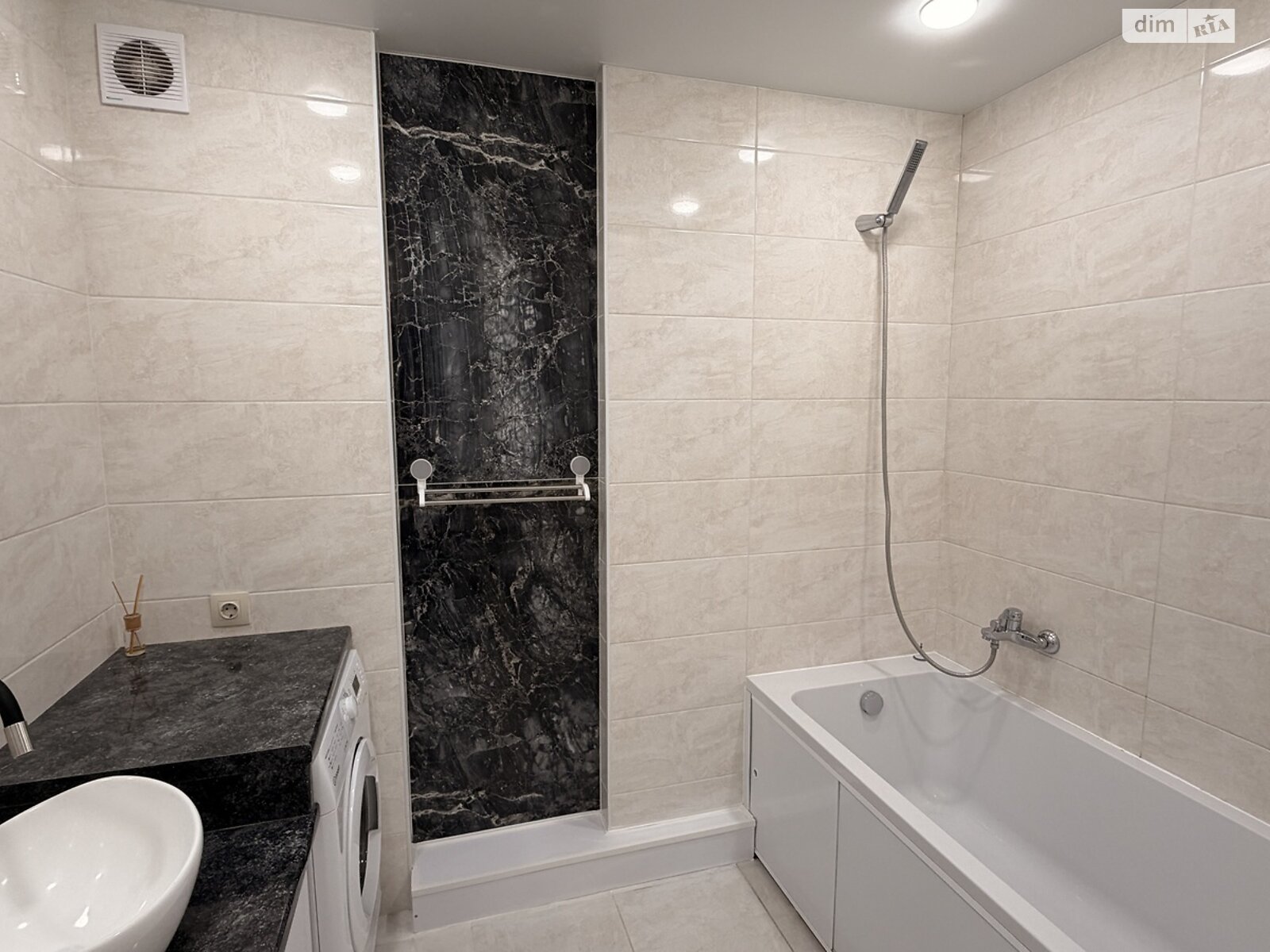 трехкомнатная квартира в Тернополе, район Дружба, на ул. Выговского Гетмана в аренду на долгий срок помесячно фото 2 трехкомнатная квартира в Тернополе, район Дружба, на ул. Выговского Гетмана в аренду на долгий срок помесячно фото 2