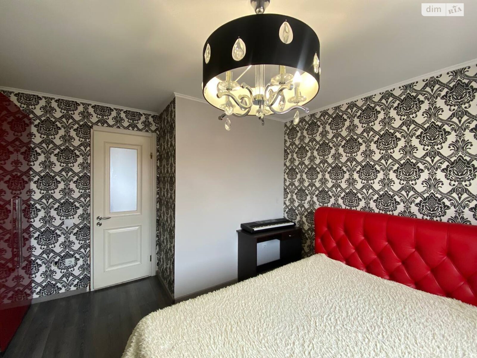 трехкомнатная квартира в Тернополе, район Дружба, на ул. Яремчука Назария в аренду на долгий срок помесячно фото 1 трехкомнатная квартира в Тернополе, район Дружба, на ул. Яремчука Назария в аренду на долгий срок помесячно фото 1