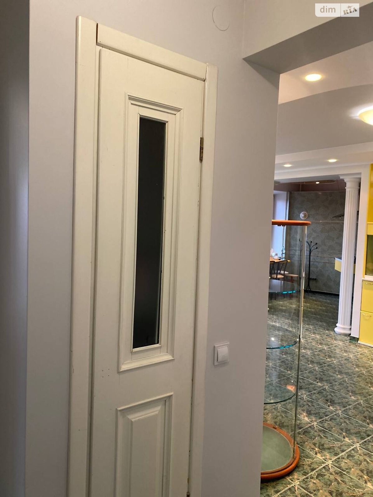 трехкомнатная квартира в Тернополе, район Дружба, на ул. Яремчука Назария в аренду на долгий срок помесячно фото 1 трехкомнатная квартира в Тернополе, район Дружба, на ул. Яремчука Назария в аренду на долгий срок помесячно фото 1