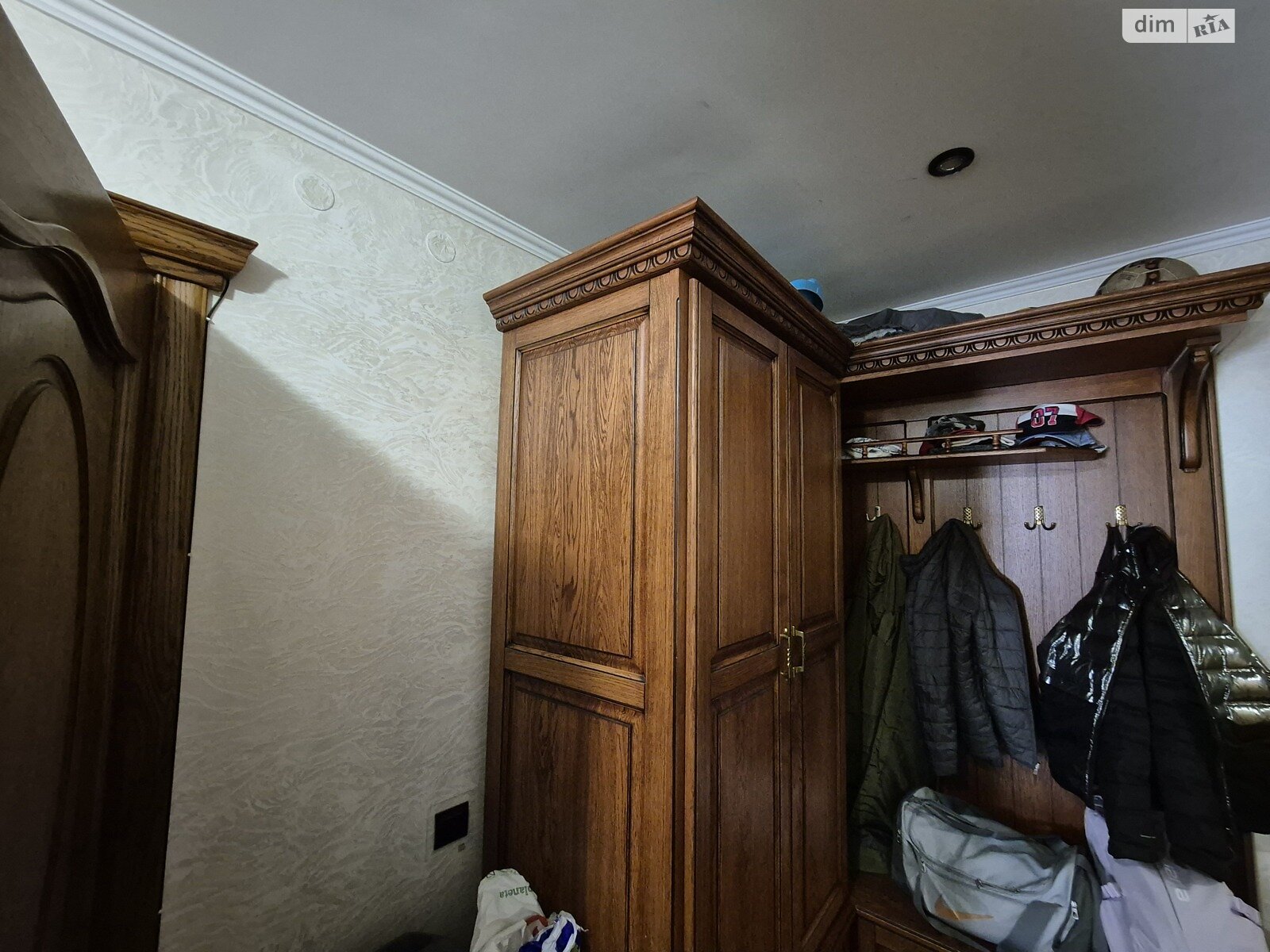 трехкомнатная квартира с мебелью в Тернополе, район Дружба, на ул. Юности 9А в аренду на долгий срок помесячно фото 1 трехкомнатная квартира с мебелью в Тернополе, район Дружба, на ул. Юности 9А в аренду на долгий срок помесячно фото 1