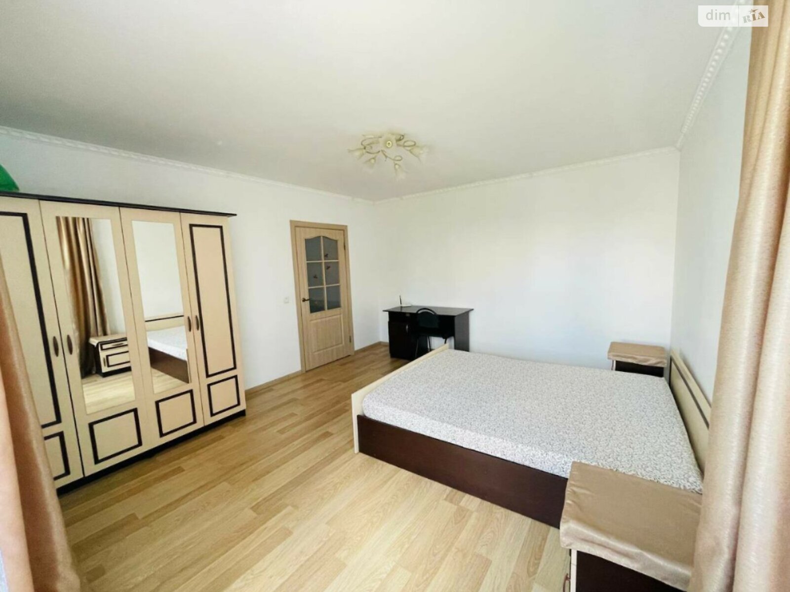 однокомнатная квартира в Тернополе, район Восточный, на ул. Евгения Коновальца 9 в аренду на долгий срок помесячно фото 1 однокомнатная квартира в Тернополе, район Восточный, на ул. Евгения Коновальца 9 в аренду на долгий срок помесячно фото 1