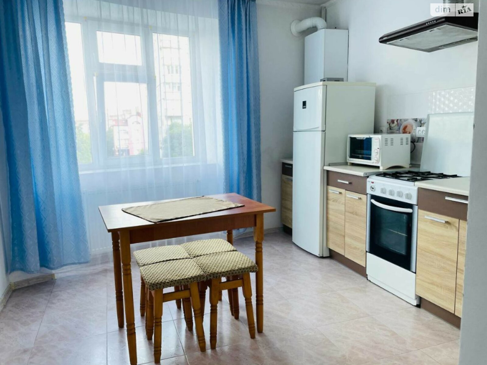 однокомнатная квартира в Тернополе, район Восточный, на ул. Евгения Коновальца 9 в аренду на долгий срок помесячно фото 1 однокомнатная квартира в Тернополе, район Восточный, на ул. Евгения Коновальца 9 в аренду на долгий срок помесячно фото 1