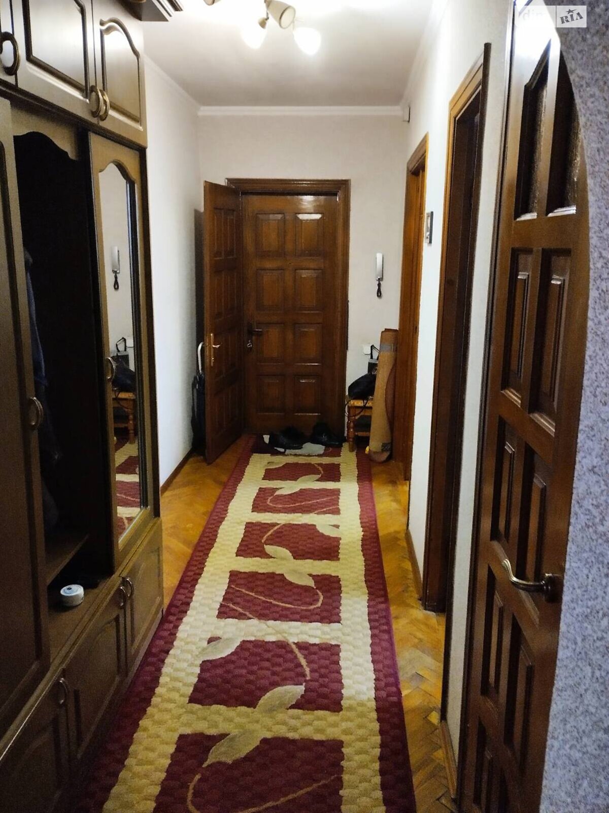 трикімнатна квартира в Тернополі, район Канада, на вул. Євгена Коновальця в довготривалу оренду помісячно фото 1