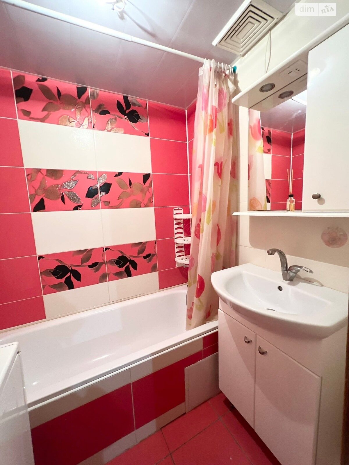 двокімнатна квартира в Тернополі, район Канада, на вул. Євгена Коновальця в довготривалу оренду помісячно фото 1 двокімнатна квартира в Тернополі, район Канада, на вул. Євгена Коновальця в довготривалу оренду помісячно фото 1