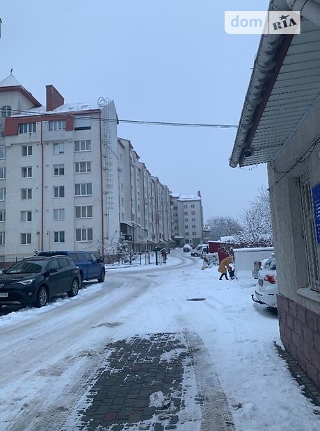 трехкомнатная квартира с мебелью в Тернополе, район Канада, на ул. Коновальца Евгения в аренду на долгий срок помесячно фото 1 трехкомнатная квартира с мебелью в Тернополе, район Канада, на ул. Коновальца Евгения в аренду на долгий срок помесячно фото 1