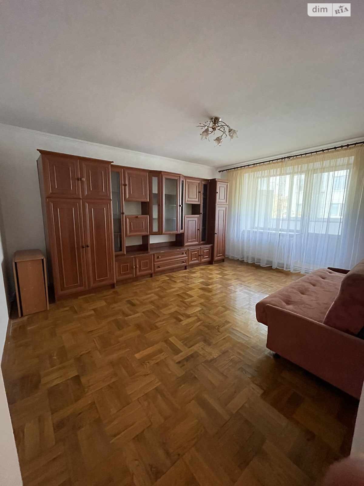 трикімнатна квартира в Тернополі, район Канада, на вул. Квітки Цісик 43 в довготривалу оренду помісячно фото 1 трикімнатна квартира в Тернополі, район Канада, на вул. Квітки Цісик 43 в довготривалу оренду помісячно фото 1