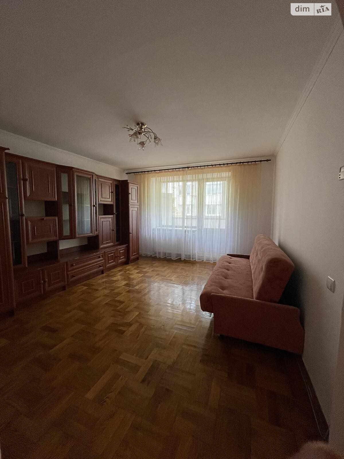 трикімнатна квартира в Тернополі, район Канада, на вул. Квітки Цісик 43 в довготривалу оренду помісячно фото 1 трикімнатна квартира в Тернополі, район Канада, на вул. Квітки Цісик 43 в довготривалу оренду помісячно фото 1