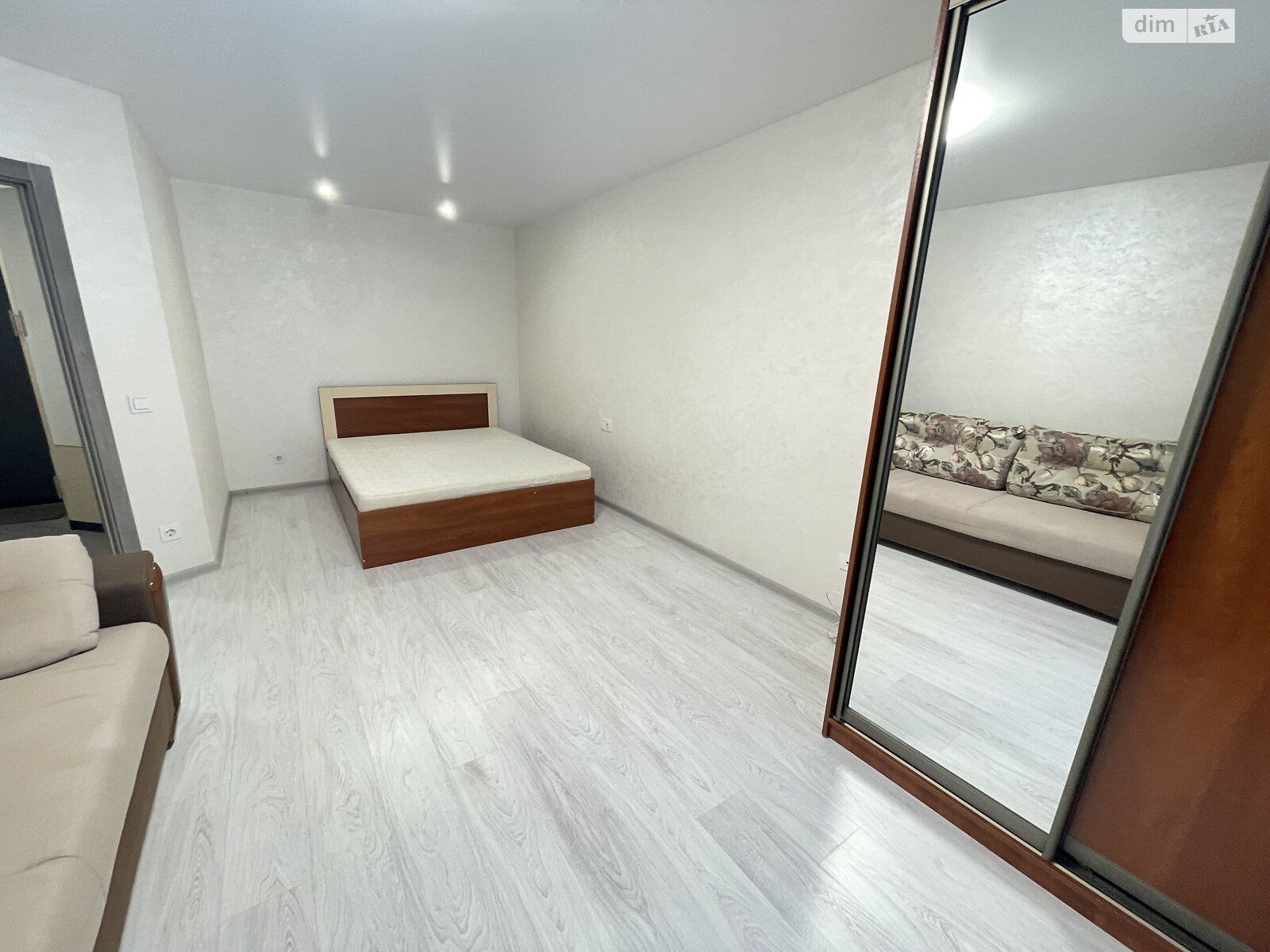однокомнатная квартира в Тернополе, район Канада, на ул. Репина 83Д в аренду на долгий срок помесячно фото 1
