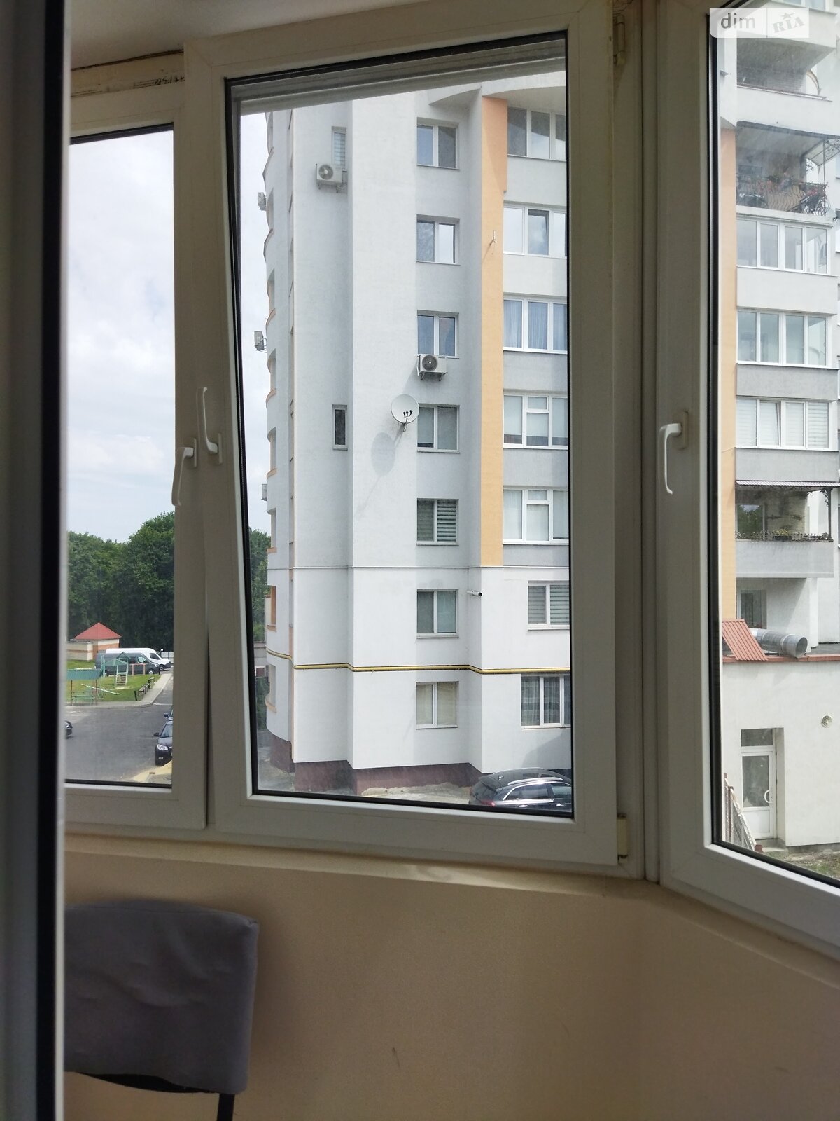 трикімнатна квартира в Тернополі, район Канада, на вул. Вербицького Михайла 16 в довготривалу оренду помісячно фото 1 трикімнатна квартира в Тернополі, район Канада, на вул. Вербицького Михайла 16 в довготривалу оренду помісячно фото 1