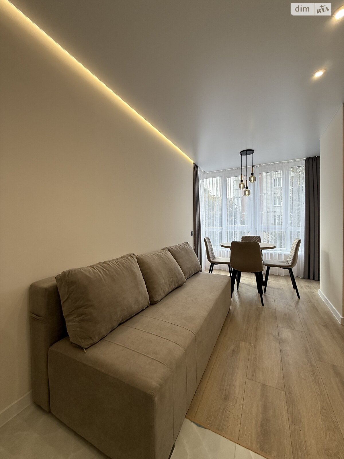 однокімнатна квартира в Тернополі, район Канада, на вул. Вербицького Михайла 7А в довготривалу оренду помісячно фото 1 однокімнатна квартира в Тернополі, район Канада, на вул. Вербицького Михайла 7А в довготривалу оренду помісячно фото 1