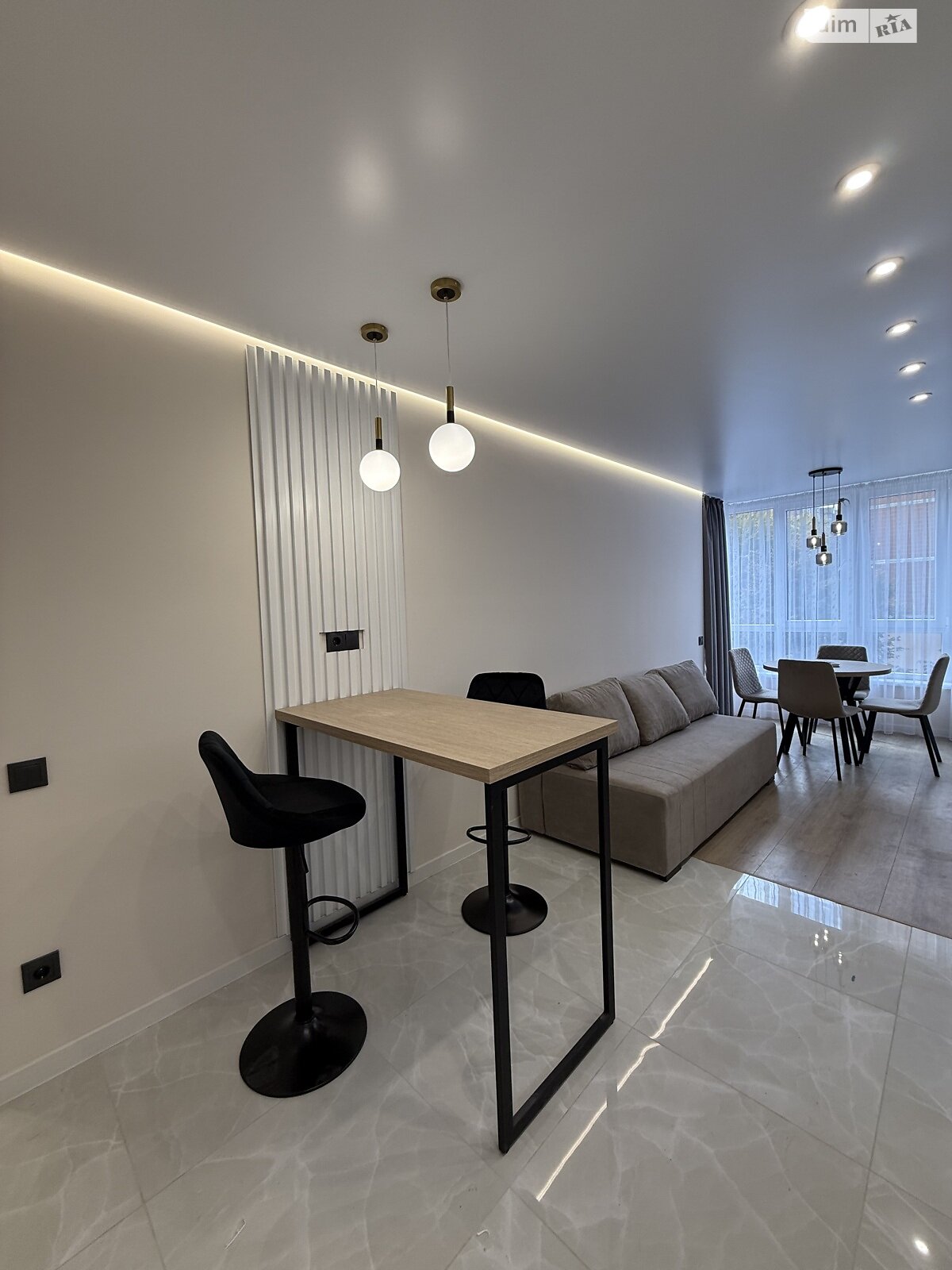 однокімнатна квартира в Тернополі, район Канада, на вул. Вербицького Михайла 7А в довготривалу оренду помісячно фото 1 однокімнатна квартира в Тернополі, район Канада, на вул. Вербицького Михайла 7А в довготривалу оренду помісячно фото 1