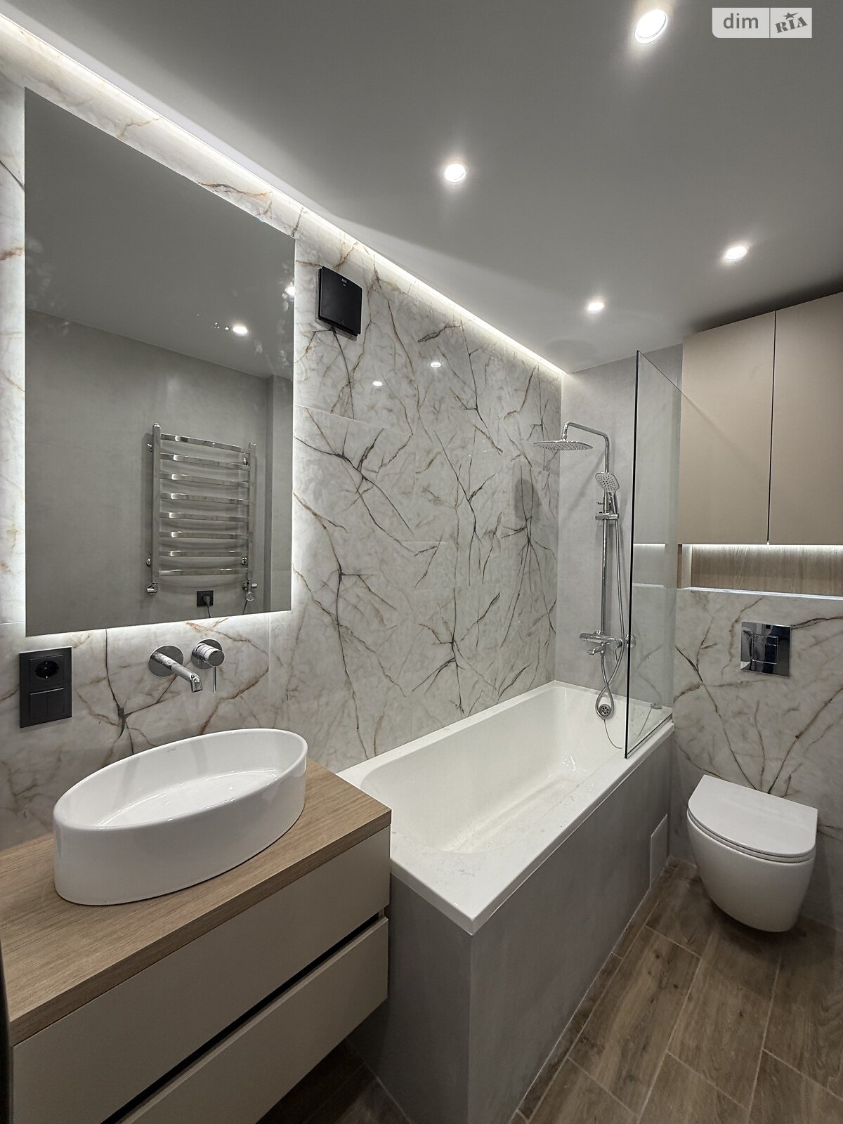 однокімнатна квартира в Тернополі, район Канада, на вул. Вербицького Михайла 7А в довготривалу оренду помісячно фото 1 однокімнатна квартира в Тернополі, район Канада, на вул. Вербицького Михайла 7А в довготривалу оренду помісячно фото 1