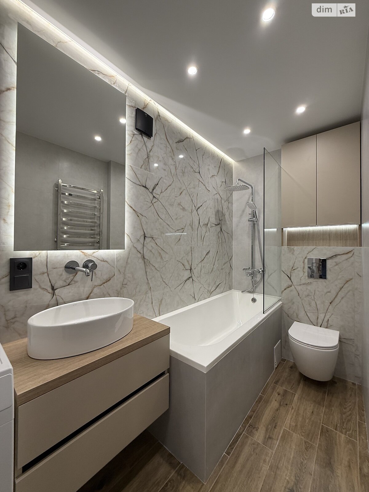 однокімнатна квартира в Тернополі, район Канада, на вул. Вербицького Михайла 7А в довготривалу оренду помісячно фото 1 однокімнатна квартира в Тернополі, район Канада, на вул. Вербицького Михайла 7А в довготривалу оренду помісячно фото 1