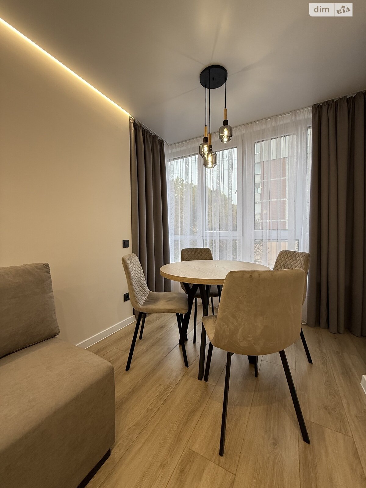 однокімнатна квартира в Тернополі, район Канада, на вул. Вербицького Михайла 7А в довготривалу оренду помісячно фото 1 однокімнатна квартира в Тернополі, район Канада, на вул. Вербицького Михайла 7А в довготривалу оренду помісячно фото 1