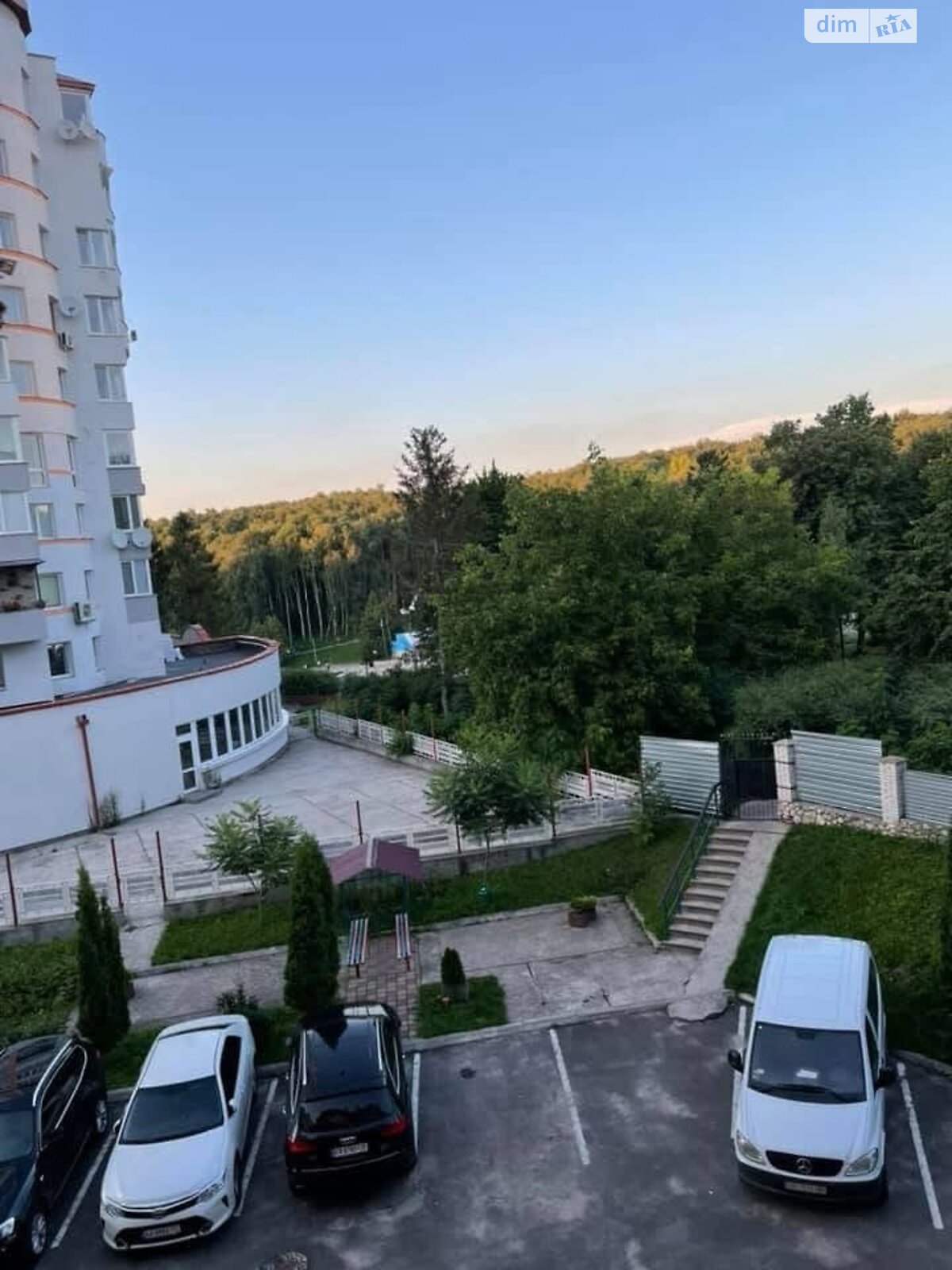 двухкомнатная квартира в Тернополе, район Канада, на ул. Вербицкого Михаила 12 в аренду на долгий срок помесячно фото 1