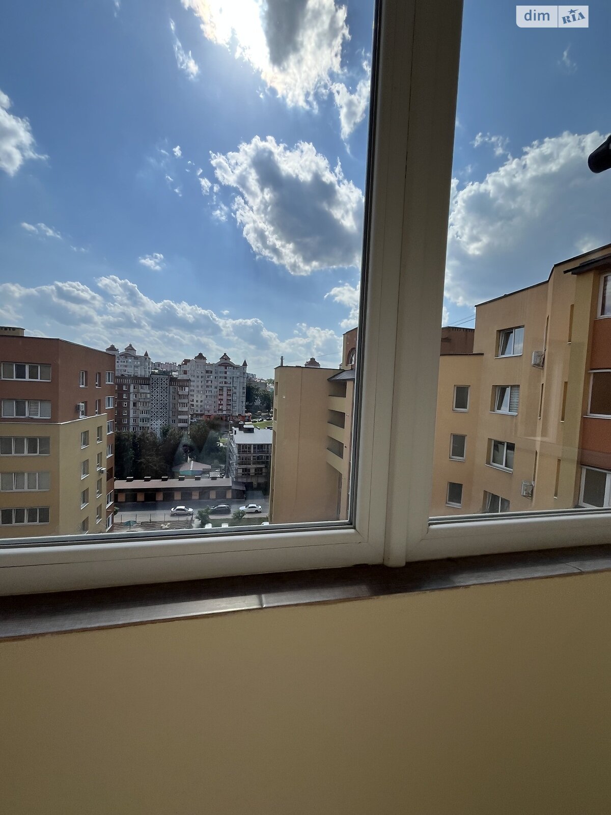 однокімнатна квартира в Тернополі, район Канада, на просп. Злуки в довготривалу оренду помісячно фото 1