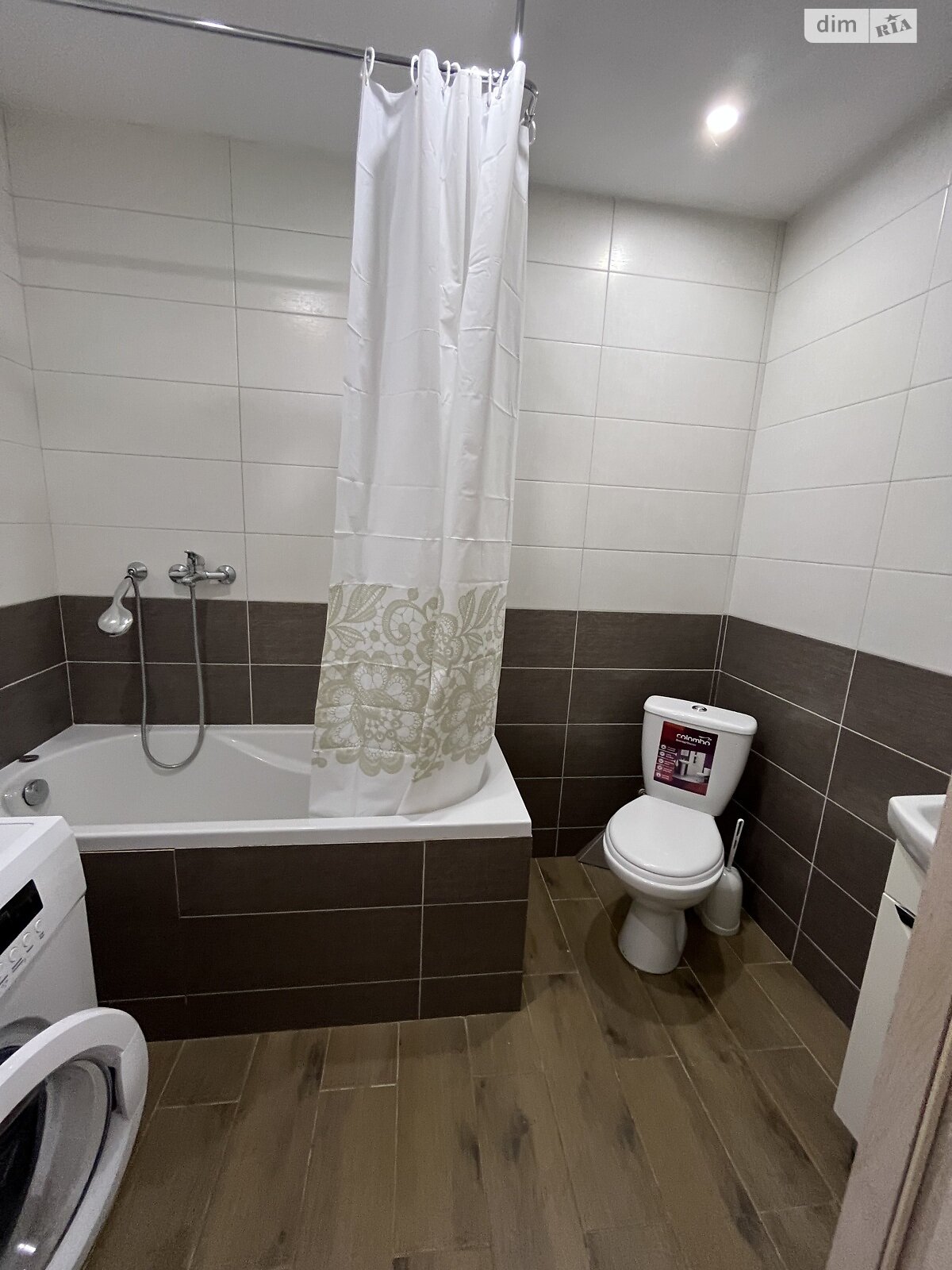 однокімнатна квартира в Тернополі, район Канада, на просп. Злуки в довготривалу оренду помісячно фото 1