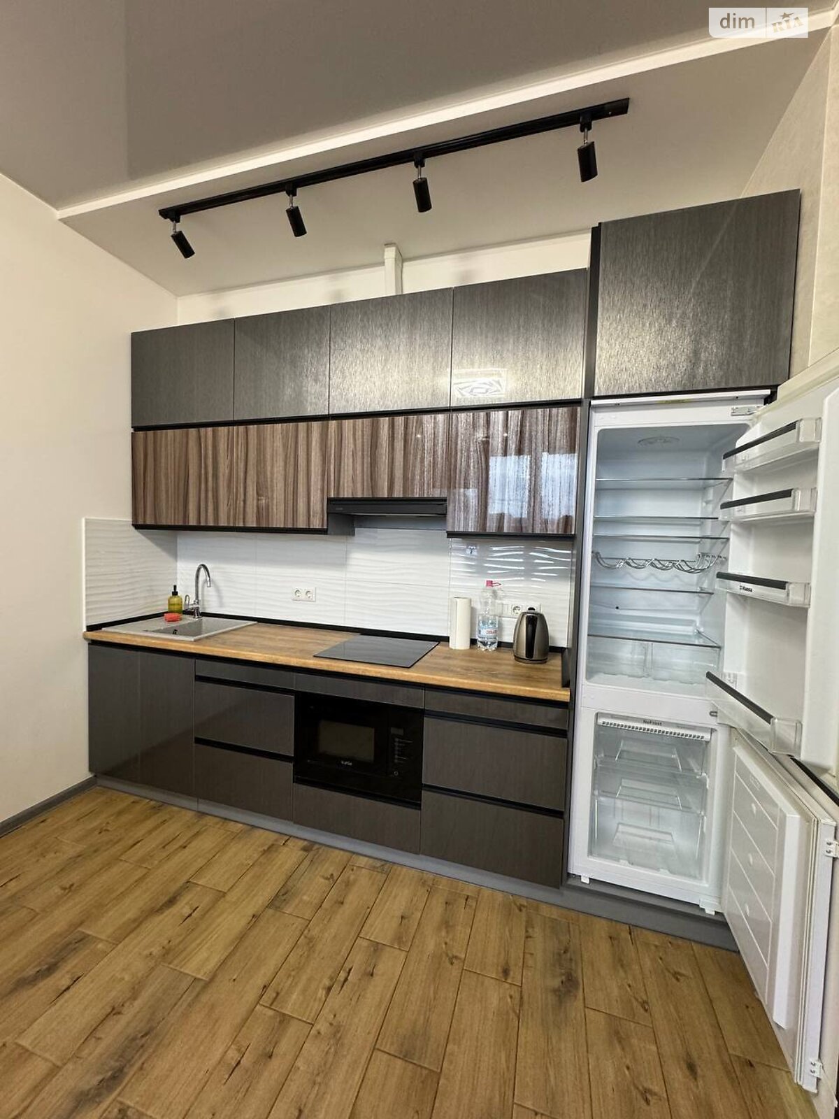 однокомнатная квартира в Тернополе, на пер. Кирпичный 8 в аренду на долгий срок помесячно фото 1