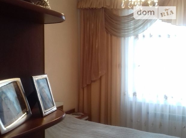 двухкомнатная квартира с мебелью в Тернополе, район Кутковцы, на ул. Золотогорская в аренду на долгий срок помесячно фото 1 двухкомнатная квартира с мебелью в Тернополе, район Кутковцы, на ул. Золотогорская в аренду на долгий срок помесячно фото 1