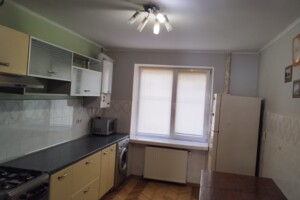 трикімнатна квартира в Тернополі, район Кутківці, на вул. Золотогірська в довготривалу оренду помісячно фото 2 трикімнатна квартира в Тернополі, район Кутківці, на вул. Золотогірська в довготривалу оренду помісячно фото 2