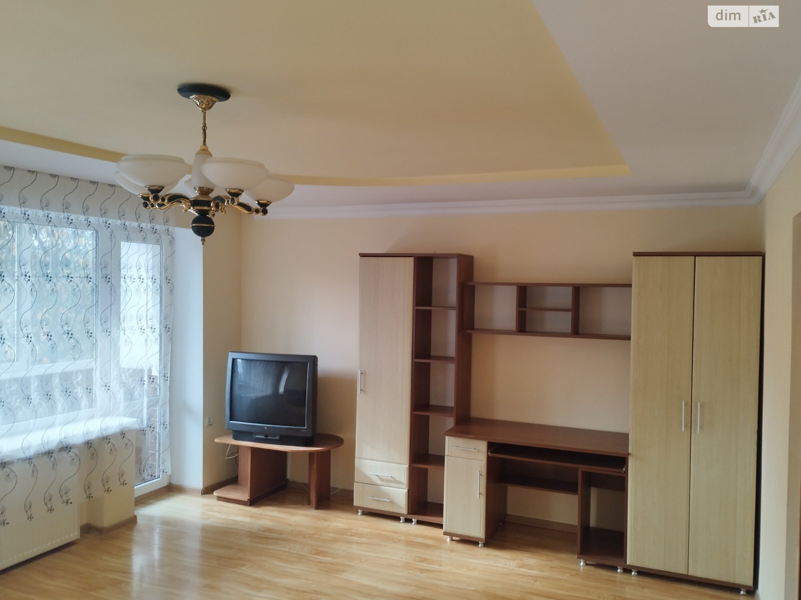 трикімнатна квартира в Тернополі, район Кутківці, на вул. Золотогірська в довготривалу оренду помісячно фото 1 трикімнатна квартира в Тернополі, район Кутківці, на вул. Золотогірська в довготривалу оренду помісячно фото 1