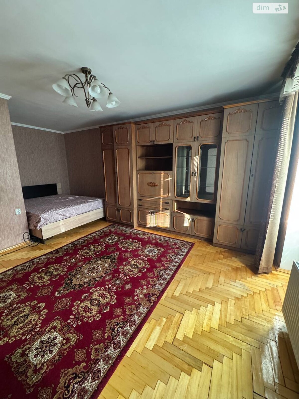 однокомнатная квартира в Тернополе, район Молодежный, на ул. 15-го Апреля в аренду на долгий срок помесячно фото 1