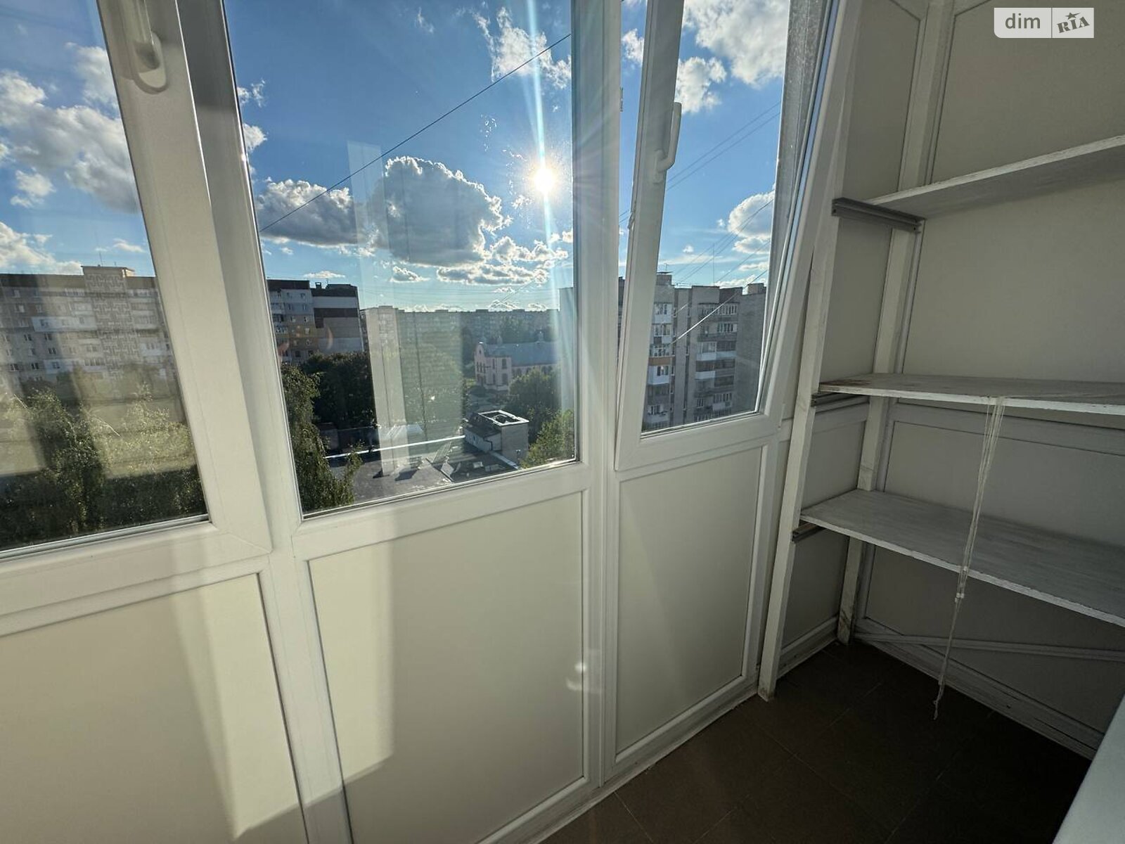 однокомнатная квартира в Тернополе, район Молодежный, на ул. 15-го Апреля в аренду на долгий срок помесячно фото 1