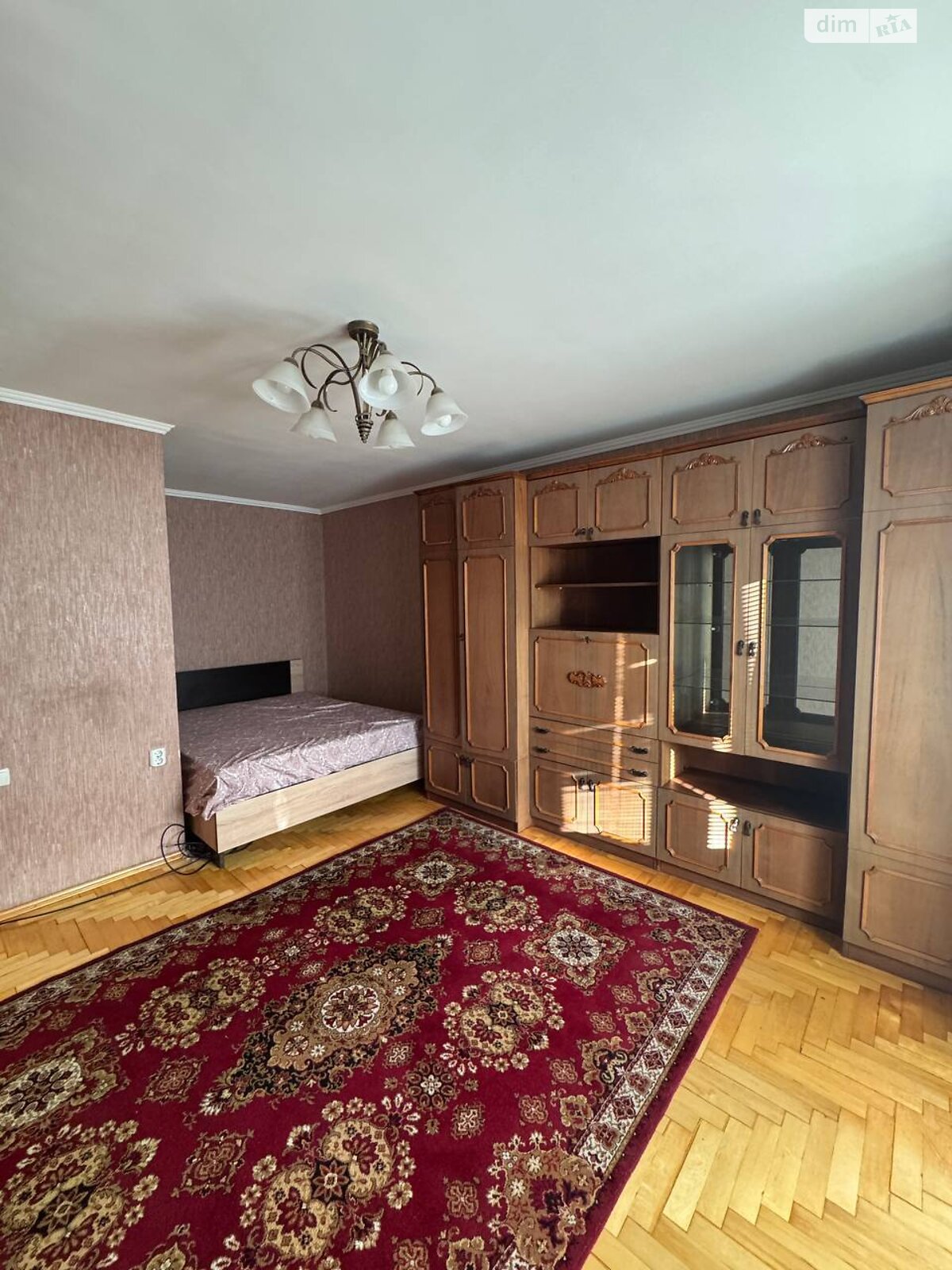 однокомнатная квартира в Тернополе, район Молодежный, на ул. 15-го Апреля в аренду на долгий срок помесячно фото 1