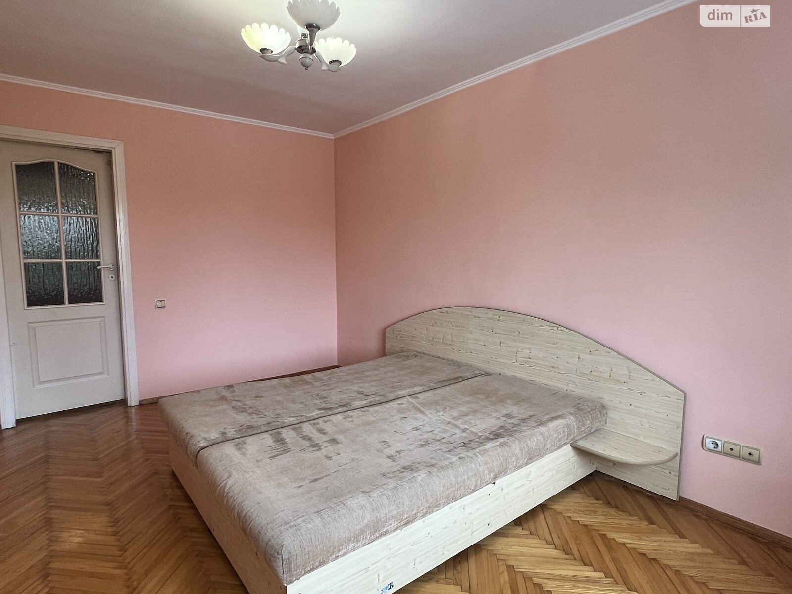 трехкомнатная квартира в Тернополе, район Молодежный, на ул. Киевская 11А в аренду на долгий срок помесячно фото 1 трехкомнатная квартира в Тернополе, район Молодежный, на ул. Киевская 11А в аренду на долгий срок помесячно фото 1