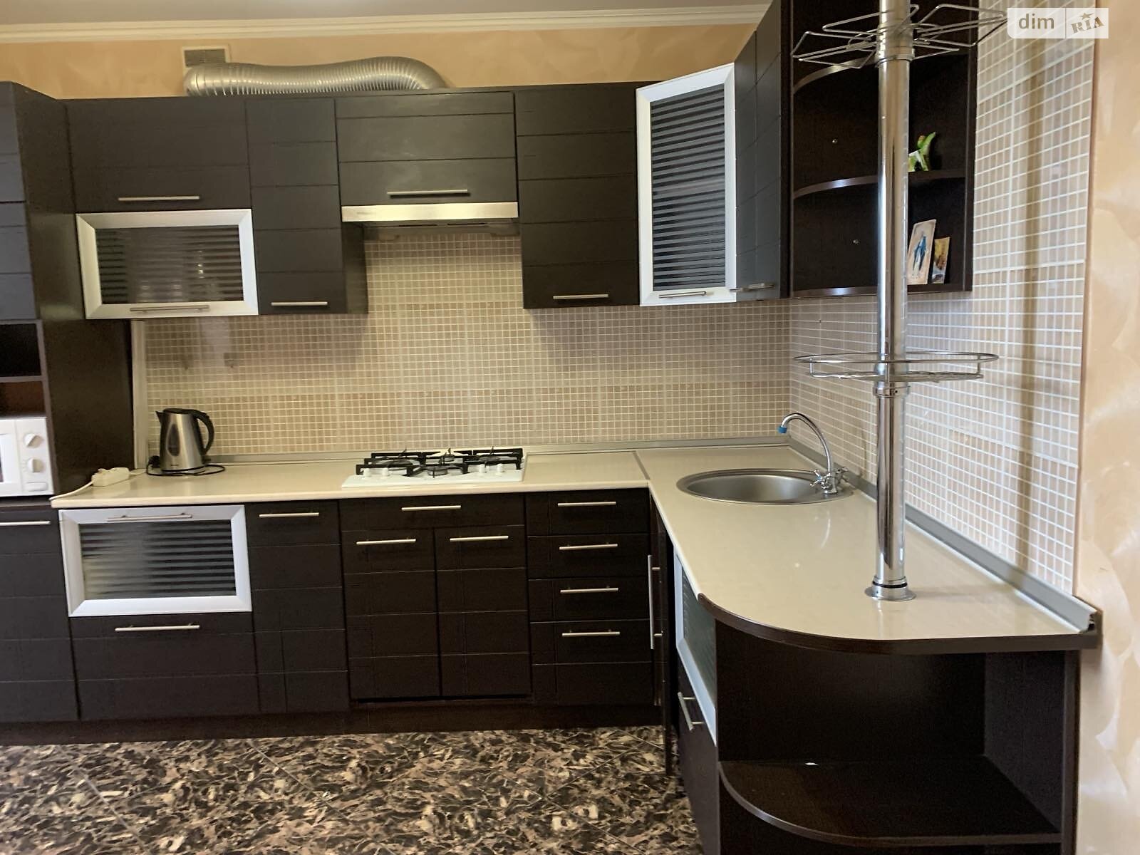 однокомнатная квартира в Тернополе, район Молодежный, на ул. Киевская 11А, кв. 18 в аренду на долгий срок помесячно фото 1