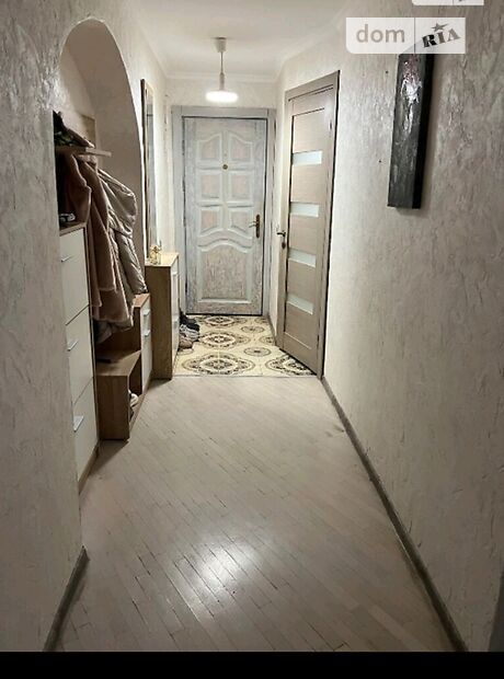 трехкомнатная квартира с мебелью в Тернополе, район Новый свет, на ул. Котляревского 10 в аренду на долгий срок помесячно фото 1 трехкомнатная квартира с мебелью в Тернополе, район Новый свет, на ул. Котляревского 10 в аренду на долгий срок помесячно фото 1