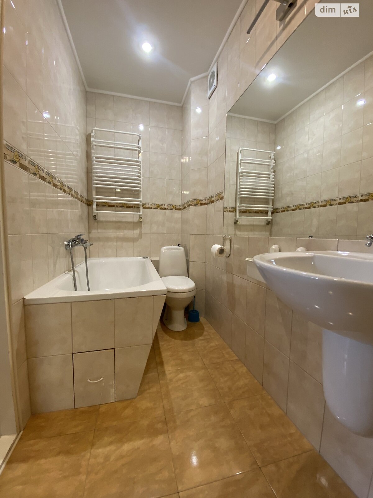 трехкомнатная квартира в Тернополе, район Новый свет, на ул. Котляревского в аренду на долгий срок помесячно фото 1